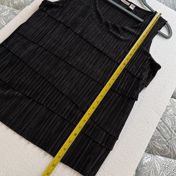 CHICO’S Blouse in Black Layered Sleeveless Blouse - Size 12/Large - Picture 6 of 7